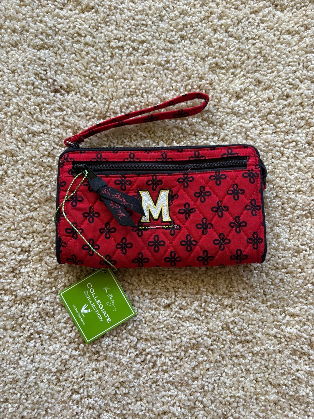 Vera Bradley Collegiate University of Maryland Front Zip Wristlet Wallet Red‎